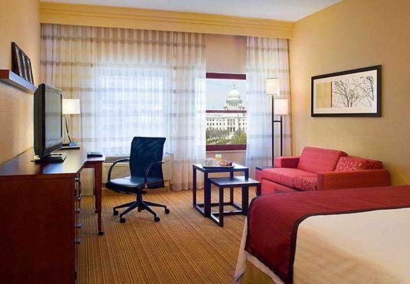 Готель Courtyard Providence Downtown Екстер'єр фото